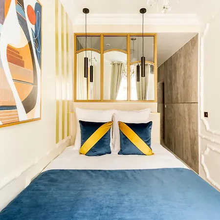 Merveil - Luxury - Champs Elysees - Boissy * Париж